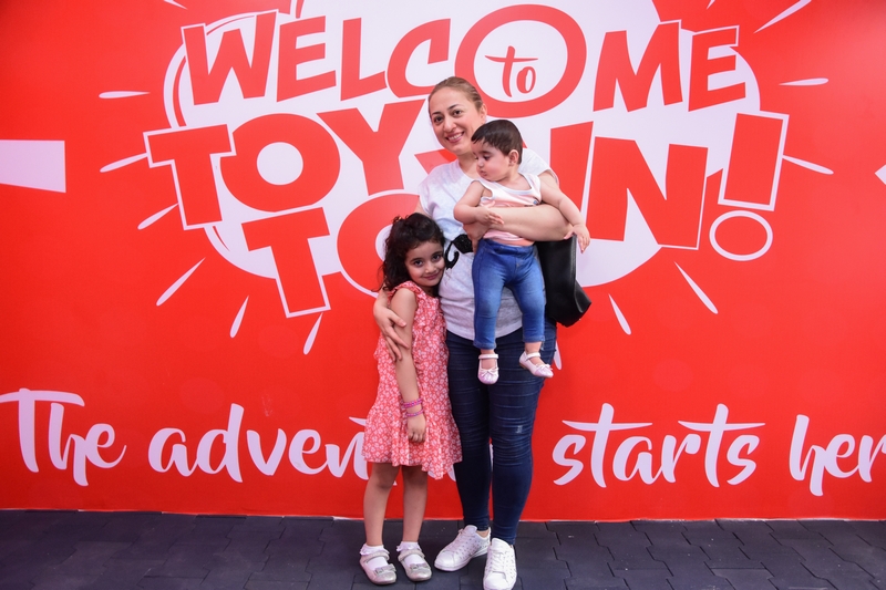 Toy Town Grand Opening-Wall of Fame